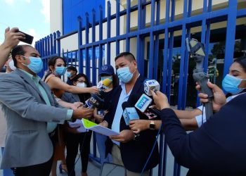 Alcalde de San Martín denuncia a administración anterior de ARENA por desfalcar $30,000 de la comuna