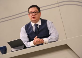 Fondos aprobados por Asamblea son inversión para El Salvador: Christian Guevara