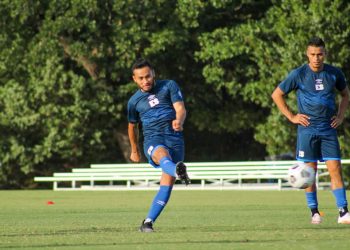 Hugo Pérez, técnico de la Selecta: «Trinidad y Tobago va a atacar más contra nosotros»
