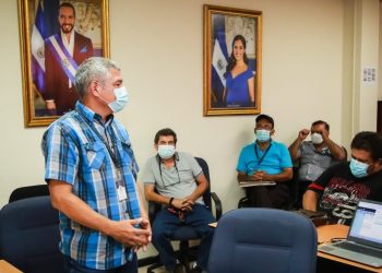 Autoridades capacitan sobre seguridad vial a diferentes sectores de la industria turística de El Salvador