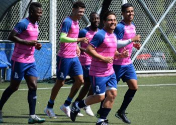 Tigana Meléndez modificará su alineación por la buena química entre Duvier Riascos y Rodolfo Zelaya