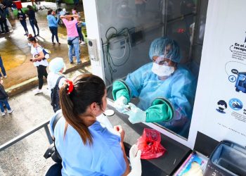 Más de 1.1 millones de pruebas PCR ha aplicado el Ministerio de Salud