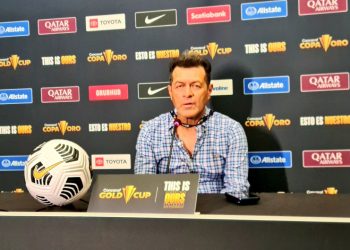 Hugo Pérez: «De la manera que quiero que juguemos, quizá hemos alcanzado un 25 por ciento»