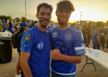 Un uruguayo y un estadounidense, eufóricos por la Selecta en Dallas