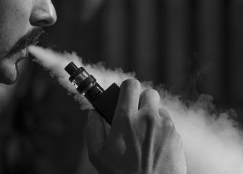 OMS da la voz de alarma contra el cigarrillo electrónico y pide reglamentación severa