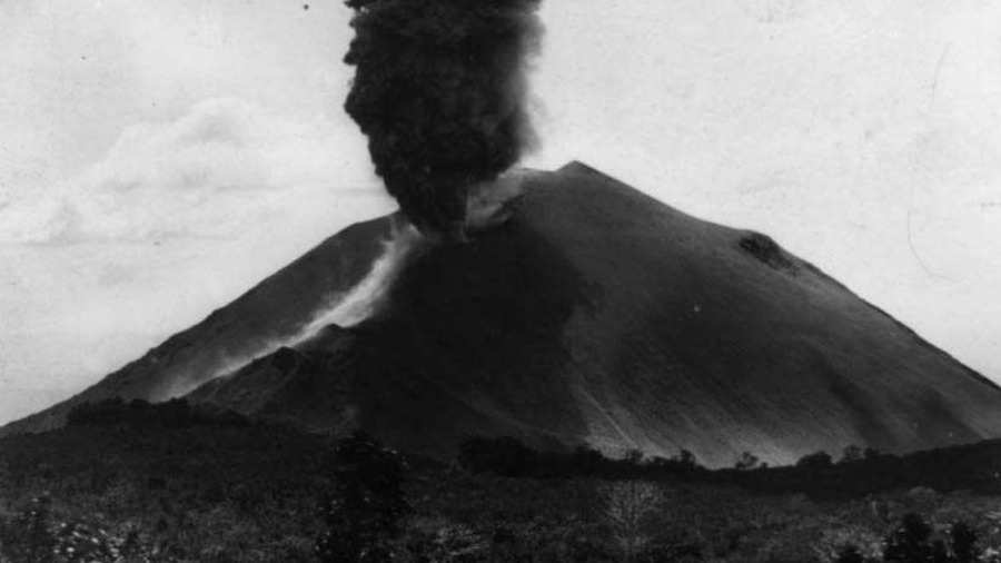 Volcan de San Salvador erupcion 1 1