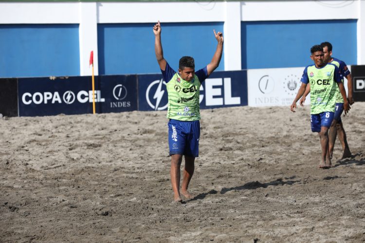 Costa del Sol sorprendió este sábado al vencer a la Barra de Santiago. Foto Luis Umaña/DES