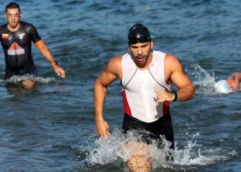 Tradicional triatlón de fiestas Julias volvió a Santa Ana