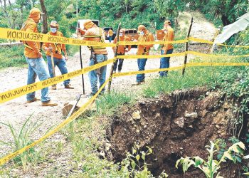 Fovial interviene cárcava y repara calle en Lolotique, San Miguel