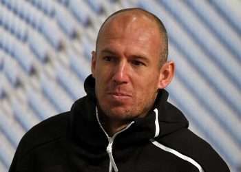 El holandés Arjen Robben anuncia su retirada del fútbol