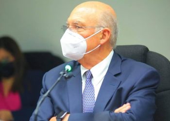 Expresidente de El Salvador, Alfredo Cristiani, confesó que recibía más de $68,000 al mes desde la partida secreta