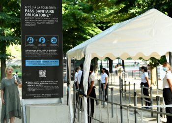Países europeos replican uso de pasaporte sanitario