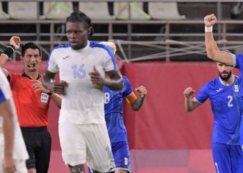Un autogol de Elvin Oliva da la victoria a Rumanía ante Honduras en Tokio 2020
