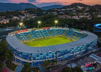 Estadio Cuscatlán de El Salvador: 45 años de leyendas y glorias del fútbol