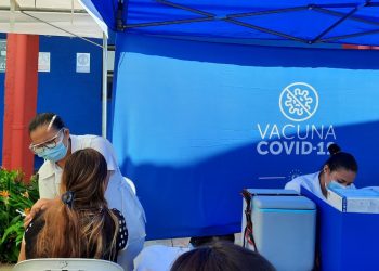 El GOES ejecuta vacunación contra la COVID-19 en tres modalidades