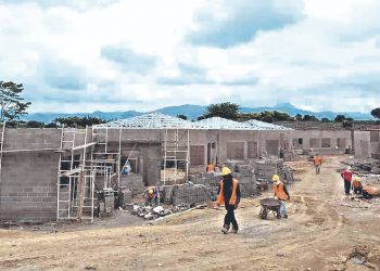 Avance del 60 % en la construcción de escuela en el cantón Río Frío