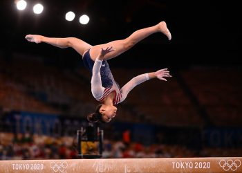 Sunisa Lee perpetúa el dominio de Estados Unidos en la gimnasia artística