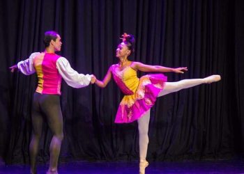 El Ballet Nacional deleitó a las familias de Ahuachapán