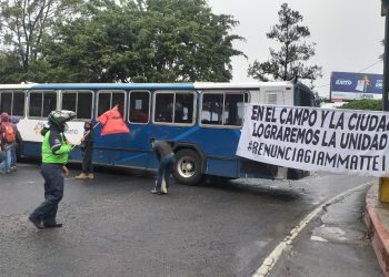 Guatemaltecos exigen renuncia de presidente Giammattei y fiscal general Porras