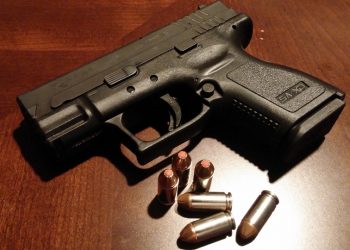 Nueva York declara emergencia por armas de fuego y aprueba leyes para limitarlas