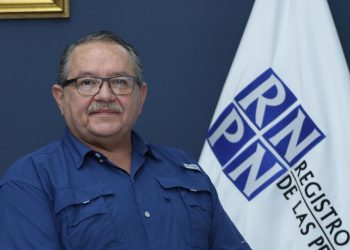 «Listos para incrementar producción del DUI en el exterior»: Federico Guerrero, presidente del RNPN