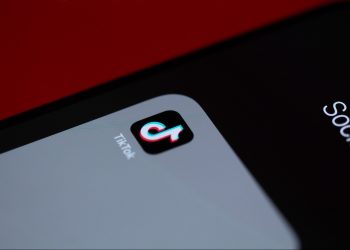 Holanda multa a TikTok con casi 900,000 dólares por incumplir leyes de protección de datos personales