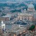 El Vaticano juzgará a un cardenal y sus acólitos por inversiones fraudulentas