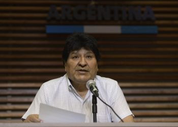Congreso de Perú desestima moción para declarar «persona no grata» a Evo Morales