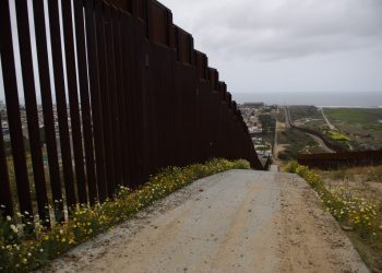 EE.UU. expulsa en cinco días a 44 familias migrantes de Guatemala vía exprés