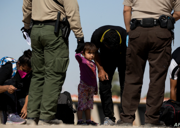 EE. UU. estaría considerando vacunar a inmigrantes indocumentados en cruces fronterizos