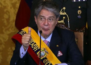 Presidente de Ecuador impulsará acuerdo de libre comercio con México