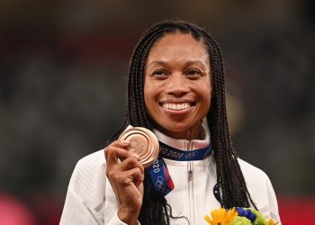 La atleta estadounidense Allyson Felix alcanza en Tokio 2020 un récord de medallas