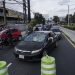Guatemaltecos bloquean carreteras para exigir renuncia de presidente y fiscal