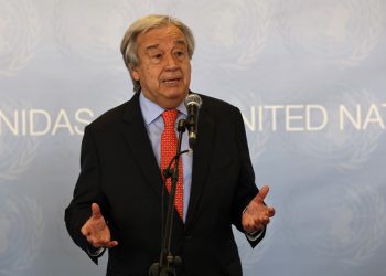 Jefe de la ONU llama a talibanes a la «moderación» en Afganistán
