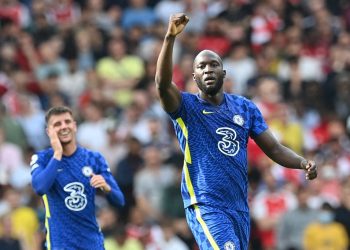 El Chelsea de Lukaku gana 2-0 y deja al Arsenal tocado
