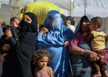 Airbnb propone albergar gratuitamente a 20,000 refugiados afganos en todo el mundo
