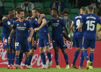 Real Madrid lidera La Liga tras ganar al Betis con gol de Carvajal