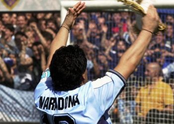 Regalan camisetas de Boca Juniors a los «Diego Armando» nacidos en 1981, en homenaje a Maradona