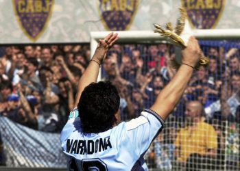 Regalan camisetas de Boca Juniors a los «Diego Armando» nacidos en 1981, en homenaje a Maradona