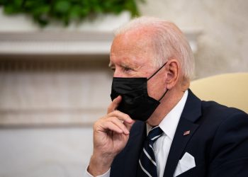Biden acusa a China de retener «información crucial» sobre origen del coronavirus
