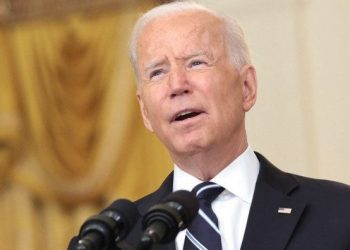 Biden vislumbra que EE.UU. se quede más tiempo en Kabul para evacuar a todos los estadounidenses