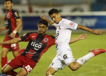 Alianza despinta al tigre: le pegó 1-0 a FAS en el clásico nacional