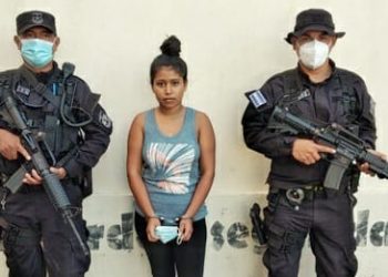 Capturan en La Paz a mujer que simuló ser secuestrada para pedir dinero a su pareja