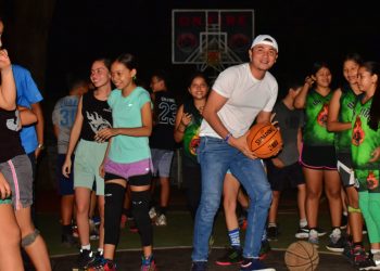 Diputado Mauricio Ortiz acompaña actividad deportiva en Sonsonate