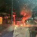 Bomberos extingue incendio en dos puestos de ropa en San Salvador