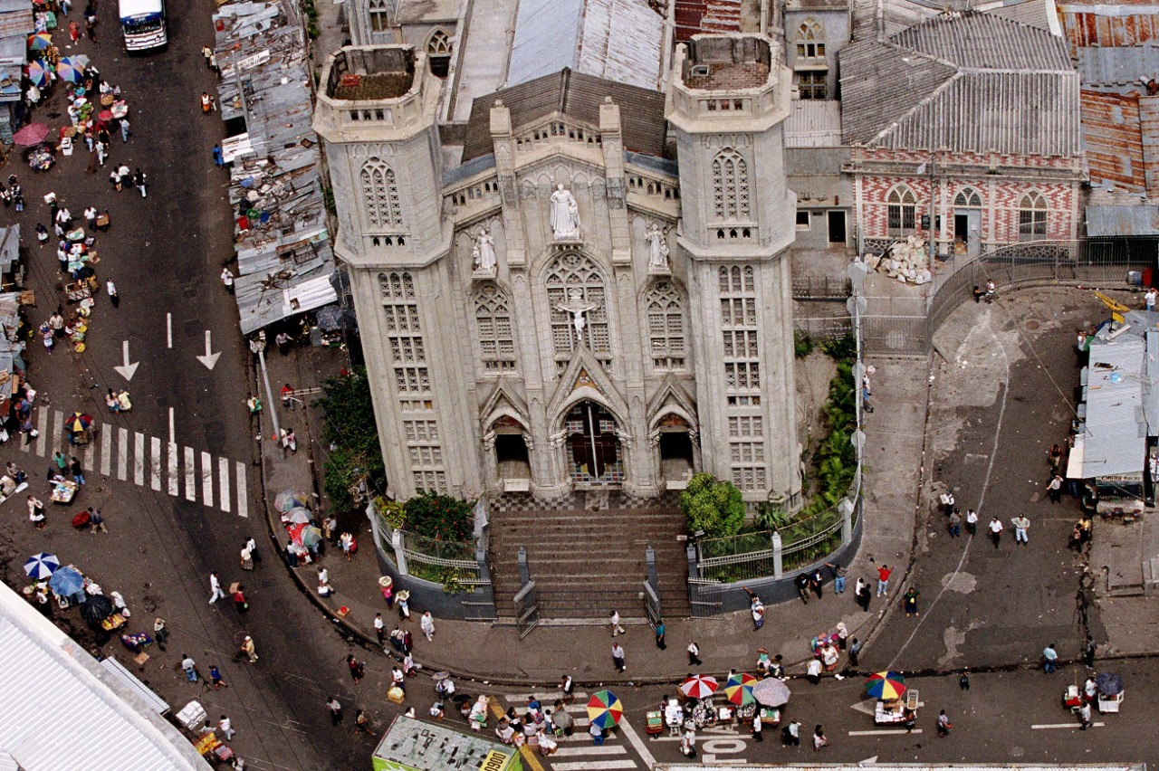 Un templo gótico en el centro de San Salvador - Diario El Salvador