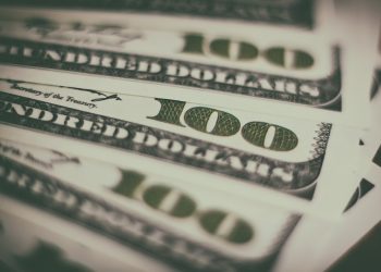 Patrimonio de fondos de inversión creció un 74 % este 2021 frente al año anterior, informan autoridades salvadoreñas