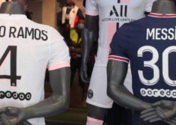 Así fue la curiosa bienvenida de Sergio Ramos a Messi en París