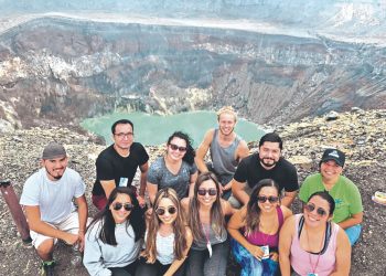 Santanecas se unen para crear una tour operadora