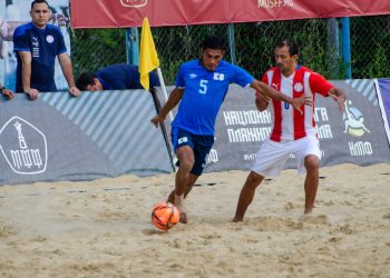 La Selección de playa se sacudió la paternidad de Paraguay, lo derrotó 4-2 en panaltis